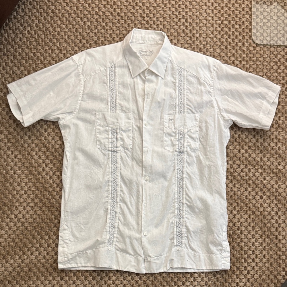 Texas Standard “Tejas Seguin Guayabera” L Short Sleeve Linen Shirt (Never worn)